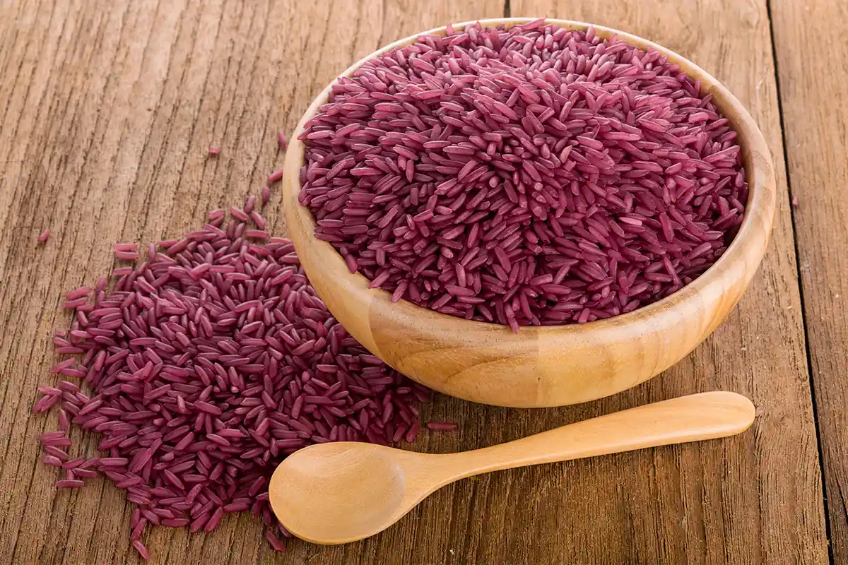 יתרונותיו הבריאותיים והמדהימים של האורז הסגול