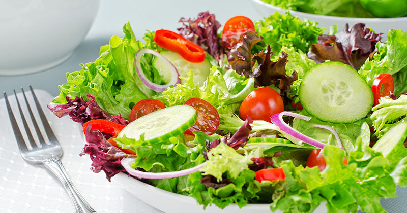 אוהבים סלט? זה מה שקורה כשאתם אוכלים אותו