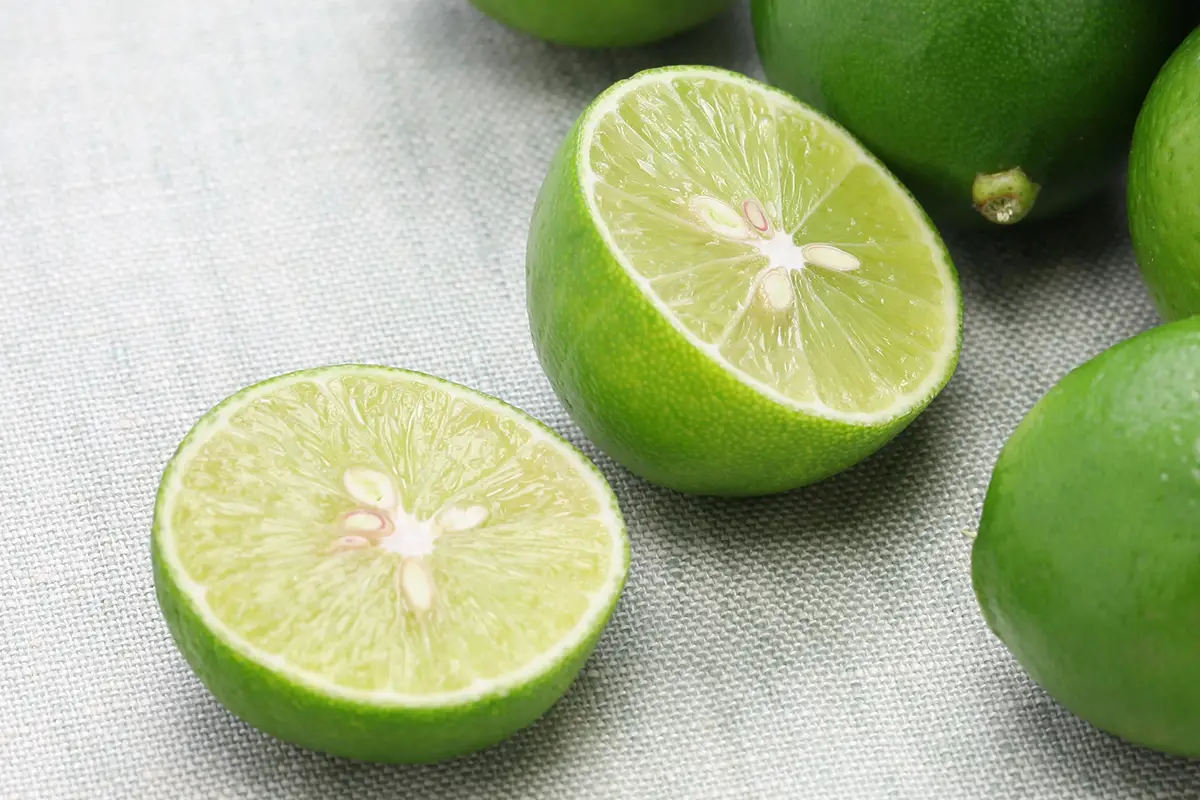 מהו קי ליים? יתרונות הבריאות, ערך תזונתי ומה עושים איתו במטבח