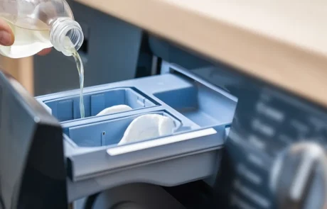 חומץ בכביסה במקום מרכך, איך עושים את זה ומה היתרונות