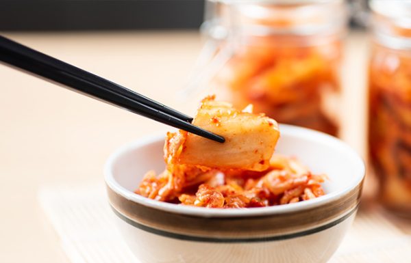 מתכון קימצ'י – חווית הטעם הקוריאני בגרסה ביתית ובריאה