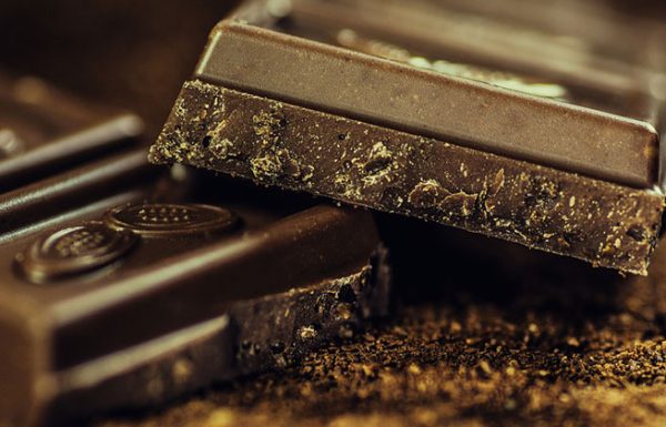 8 הסיבות שיגרמו לכם לאכול שוקולד מריר בכל יום