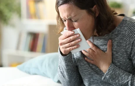 שיעול טורדני - 7 השמנים האתריים היעילים ביותר להיפטר ממנו
